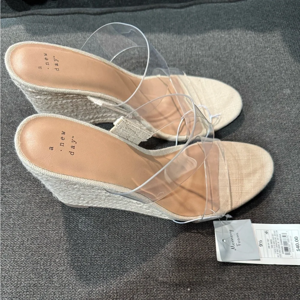 A NEW DAY Women's Ansel Double Clear Band Open Toe Wedge Heels size 9.5